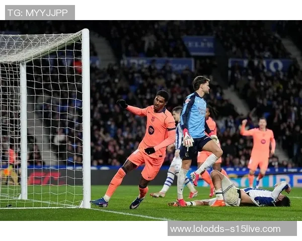 英超历史冷门巴萨逆转AC米兰引发全场震惊与欢呼